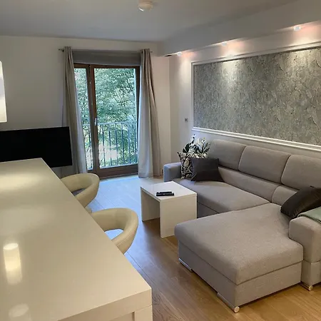 Luxury Prima Nowy Swiat * ワルシャワ