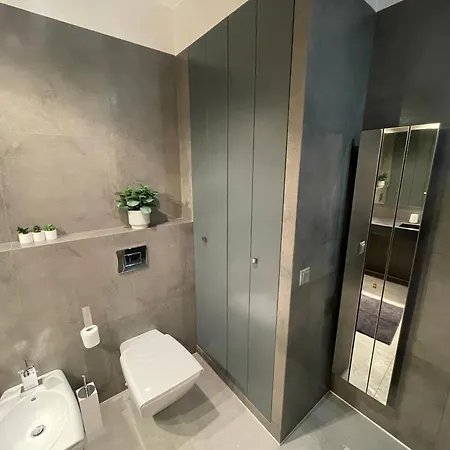 アパート Luxury Prima Nowy Swiat ワルシャワ